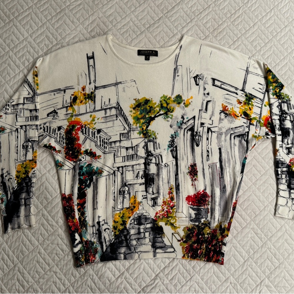 Size M, Women’s lightweight sweater long sleeve by Joseph A